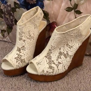 Lucky Brand White Lace and Mesh Wedges